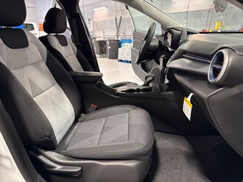 New 2026 Chevrolet Trax LS FWD image 29