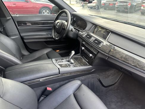 Used 2014 BMW 740Li image 21