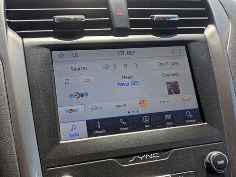 Certified 2020 Ford Fusion SE FWD image 14
