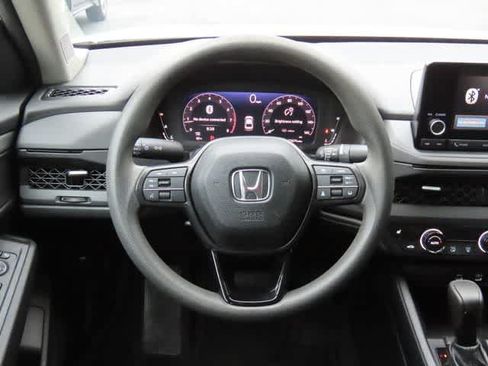 Used 2024 Honda Accord EX image 17