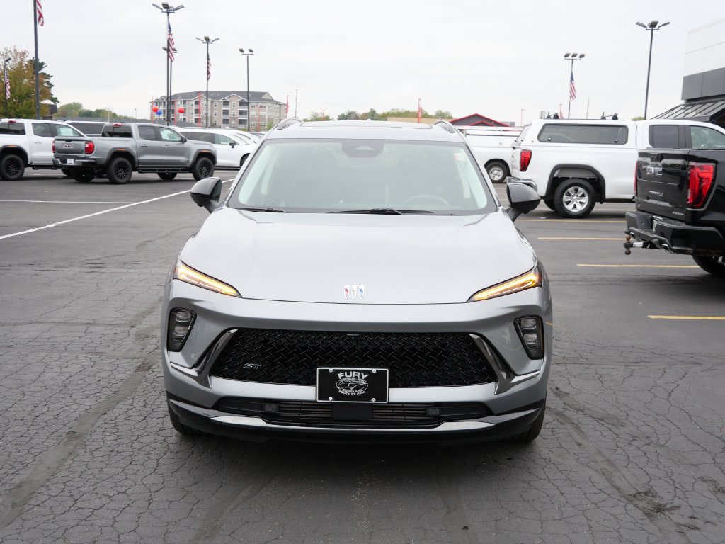 Used 2024 Buick Envision Sport Touring AWD/4WD image 4
