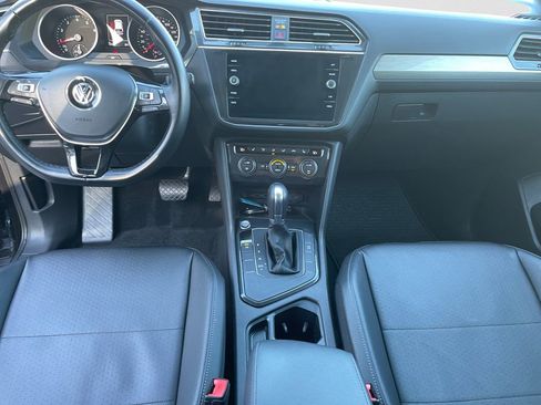 Used 2019 Volkswagen Tiguan SE image 10