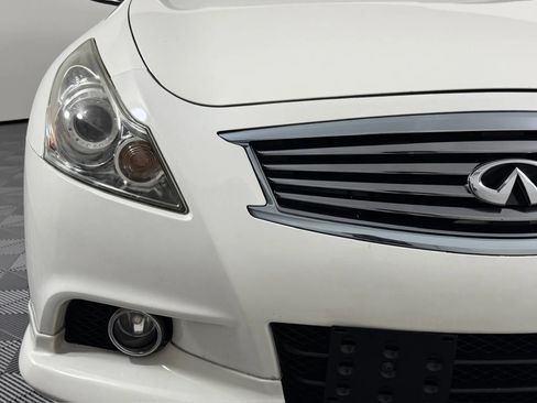 Used 2011 INFINITI G37 x Sedan w/ Premium Pkg AWD/4WD image 4