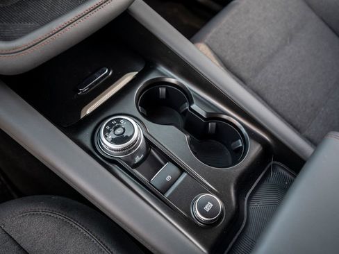 Used 2025 Ford Explorer Active image 21