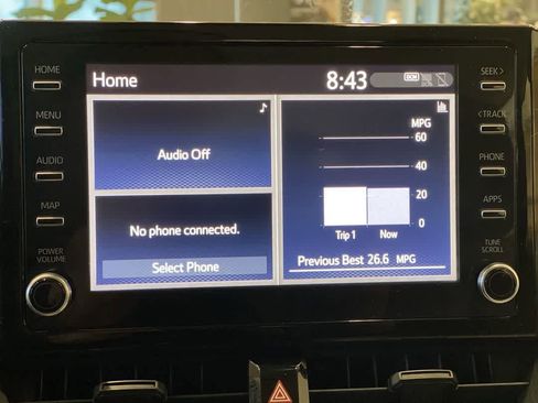 Used 2020 Toyota Corolla LE image 19