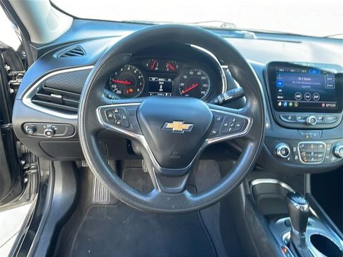 Used 2020 Chevrolet Malibu LT image 20