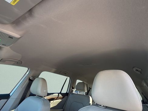 New 2026 Volkswagen Atlas SE image 19