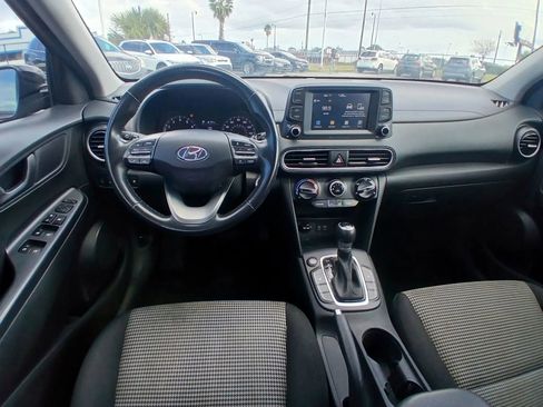 Used 2018 Hyundai Kona SEL FWD image 25