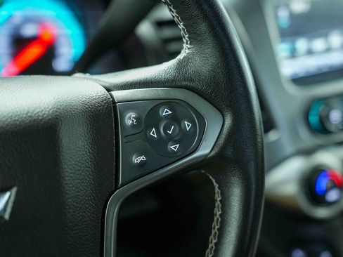 Used 2019 Chevrolet Suburban Premier image 34