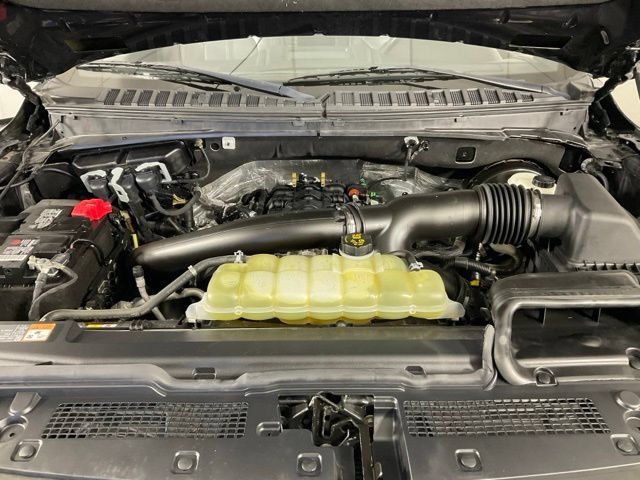 Used 2021 Ford Expedition Limited AWD/4WD image 42