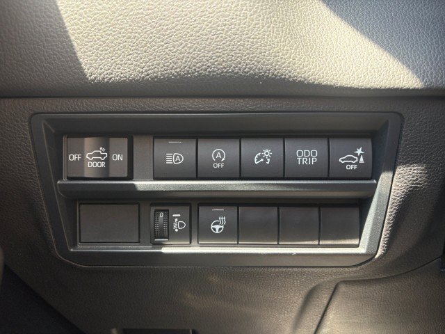 Used 2022 Toyota Tundra Limited w/ TRD Off-Road Package AWD/4WD image 9