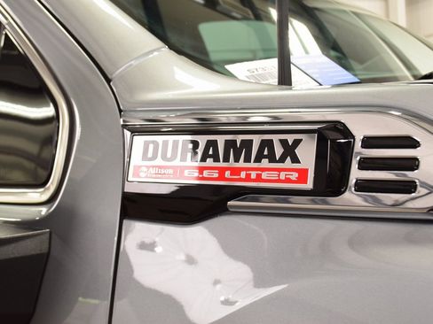 Used 2024 GMC Sierra 2500 Denali w/ Denali Reserve Package image 13