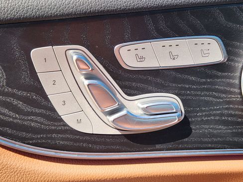 Used 2023 Mercedes-Benz E 450 Cabriolet image 33