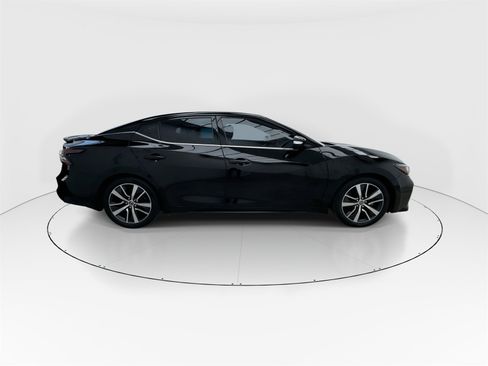 Used 2021 Nissan Maxima SR w/ Sport Mat Group image 9