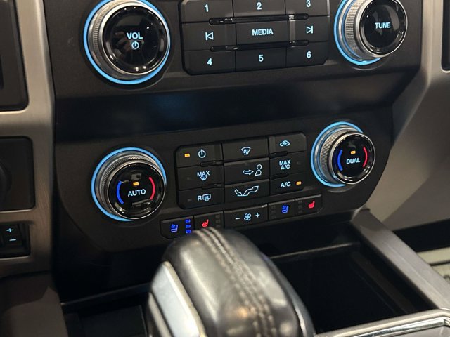Used 2020 Ford F150 Platinum w/ Equipment Group 701A Luxury AWD/4WD image 48