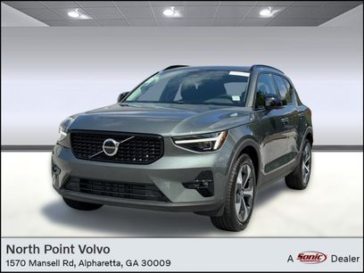 New 2026 Volvo XC40 B5 Plus w/ Climate Package