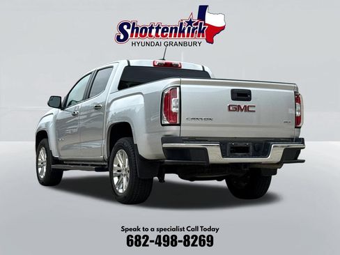 Used 2015 GMC Canyon SLT RWD image 8