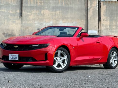 Used 2023 Chevrolet Camaro LT RWD image 8