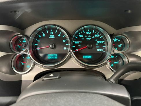 Used 2011 Chevrolet Silverado 1500 LT w/ Interior Plus Package AWD/4WD image 18
