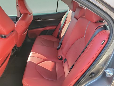 Used 2022 Toyota Camry XSE FWD image 23