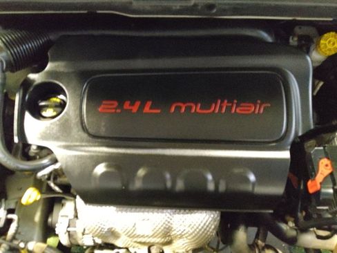 Used 2020 Jeep Renegade Altitude FWD image 30