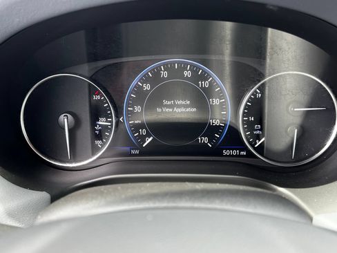 Used 2024 Buick Enclave Premium AWD/4WD image 14