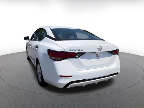 Used 2025 Nissan Sentra S FWD image 11