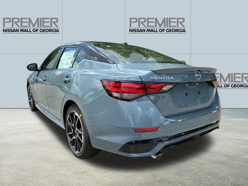 New 2025 Nissan Sentra SR w/ SR Premium Package image 7