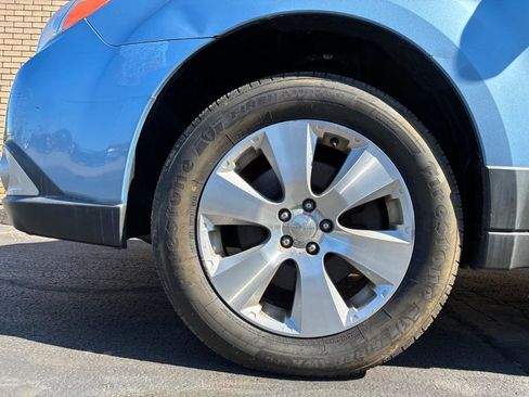 Used 2011 Subaru Outback 3.6R Limited image 26