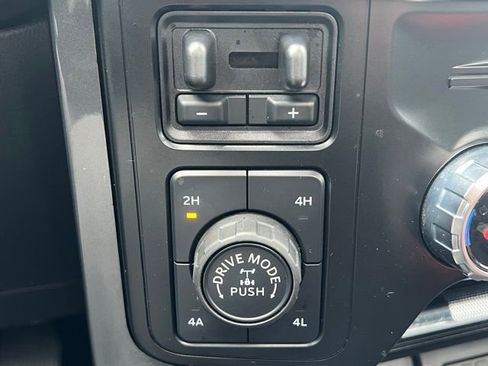 Used 2023 Ford F150 Lariat w/ Equipment Group 502A High AWD/4WD image 27