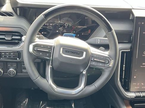 New 2026 GMC Yukon XL Denali w/ Denali Reserve Package RWD image 12