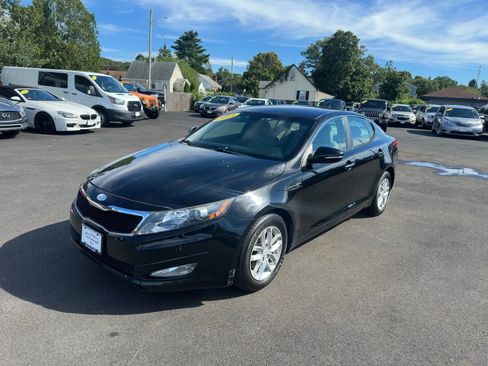 Used 2013 Kia Optima LX image 2