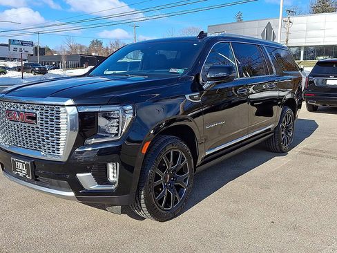 Certified 2023 GMC Yukon XL Denali image 4