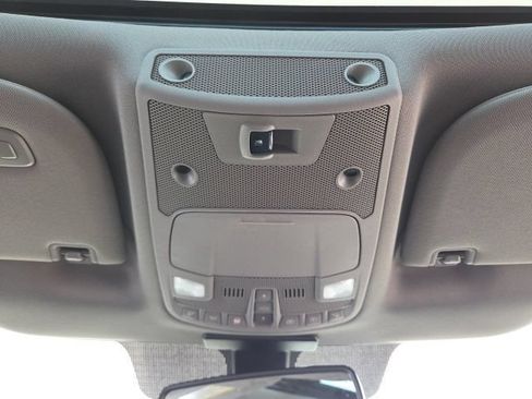 Used 2015 Ford F150 Lariat w/ Equipment Group 502A Luxury AWD/4WD image 76