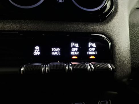 Used 2019 RAM 1500 Big Horn RWD image 22