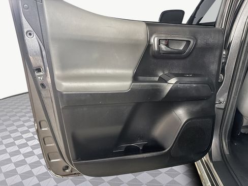 Used 2020 Toyota Tacoma SR image 24