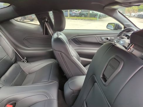 Used 2025 Ford Mustang GT Premium RWD image 21