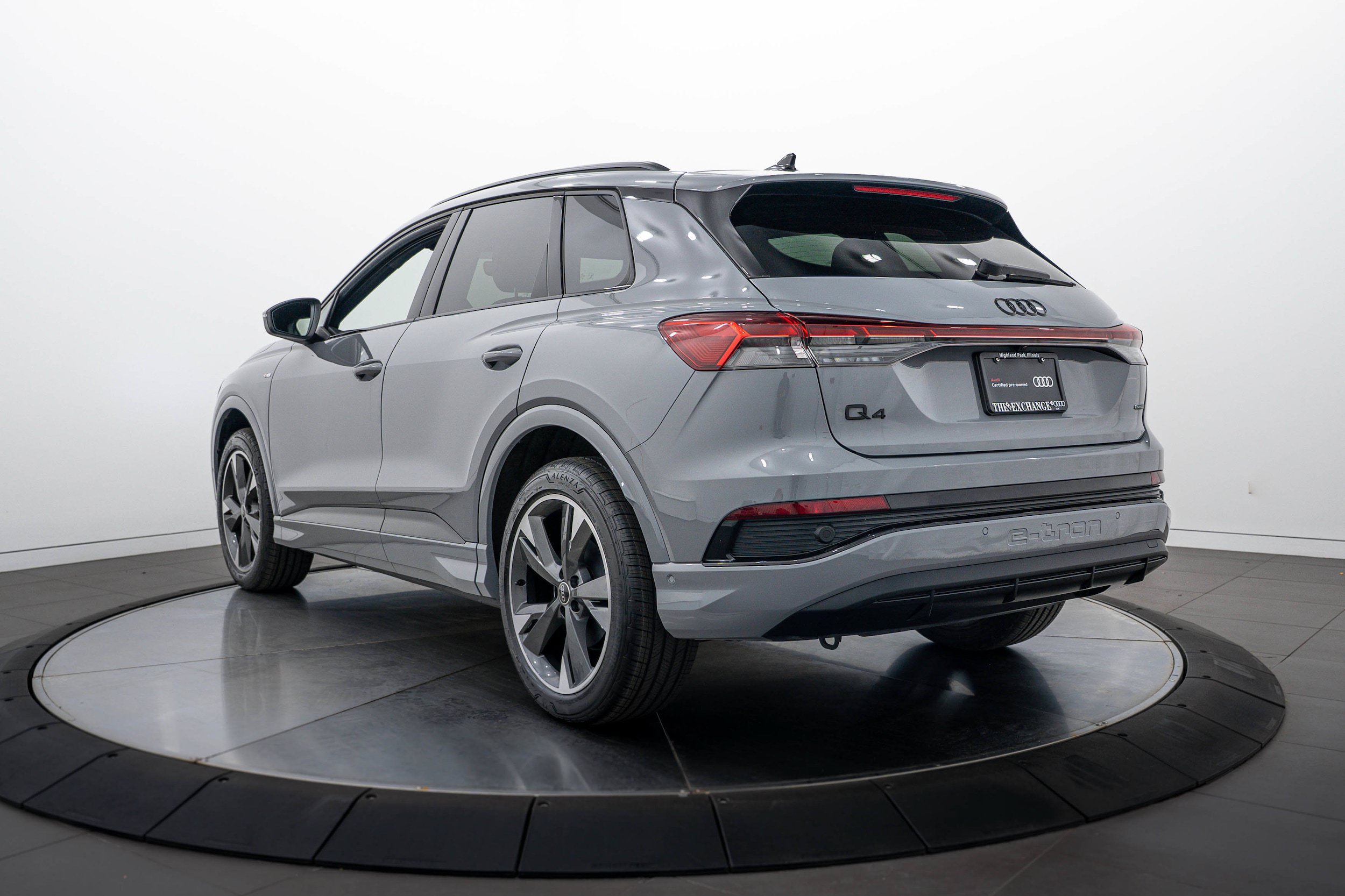 Certified 2024 Audi Q4 e-tron Premium Plus AWD/4WD image 5