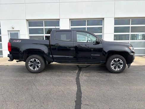Used 2021 Chevrolet Colorado Z71 AWD/4WD image 3