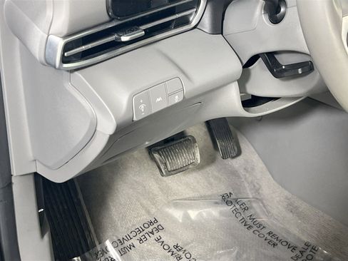 Used 2023 Hyundai Elantra SEL w/ Convenience Package image 10