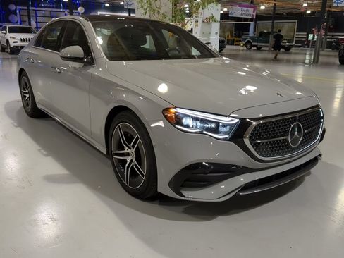 Certified 2025 Mercedes-Benz E 350 4MATIC Sedan image 5