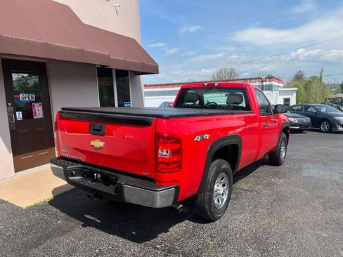 Used 2011 Chevrolet Silverado 1500 W/T w/ LS Package AWD/4WD image 5