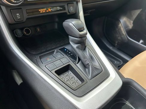 Certified 2022 Toyota RAV4 XLE Premium FWD image 28