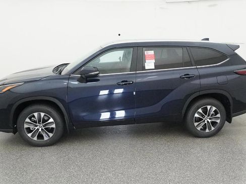 New 2026 Toyota Highlander XLE image 44