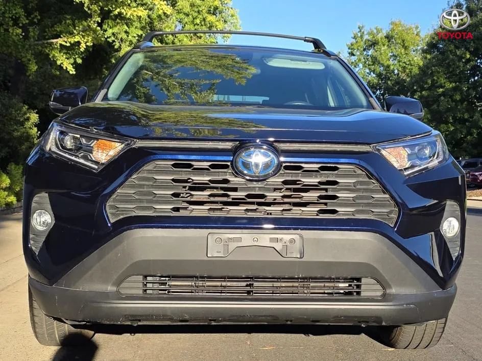 Used 2020 Toyota RAV4 XLE w/ Convenience Package AWD/4WD image 14