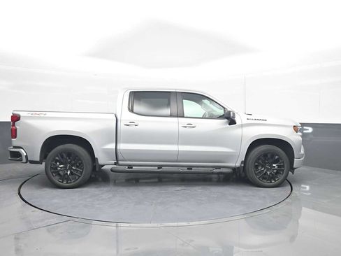 Used 2022 Chevrolet Silverado 1500 RST w/ Rally Edition AWD/4WD image 9