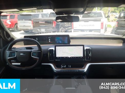 Used 2025 Ford Expedition King Ranch AWD/4WD image 22