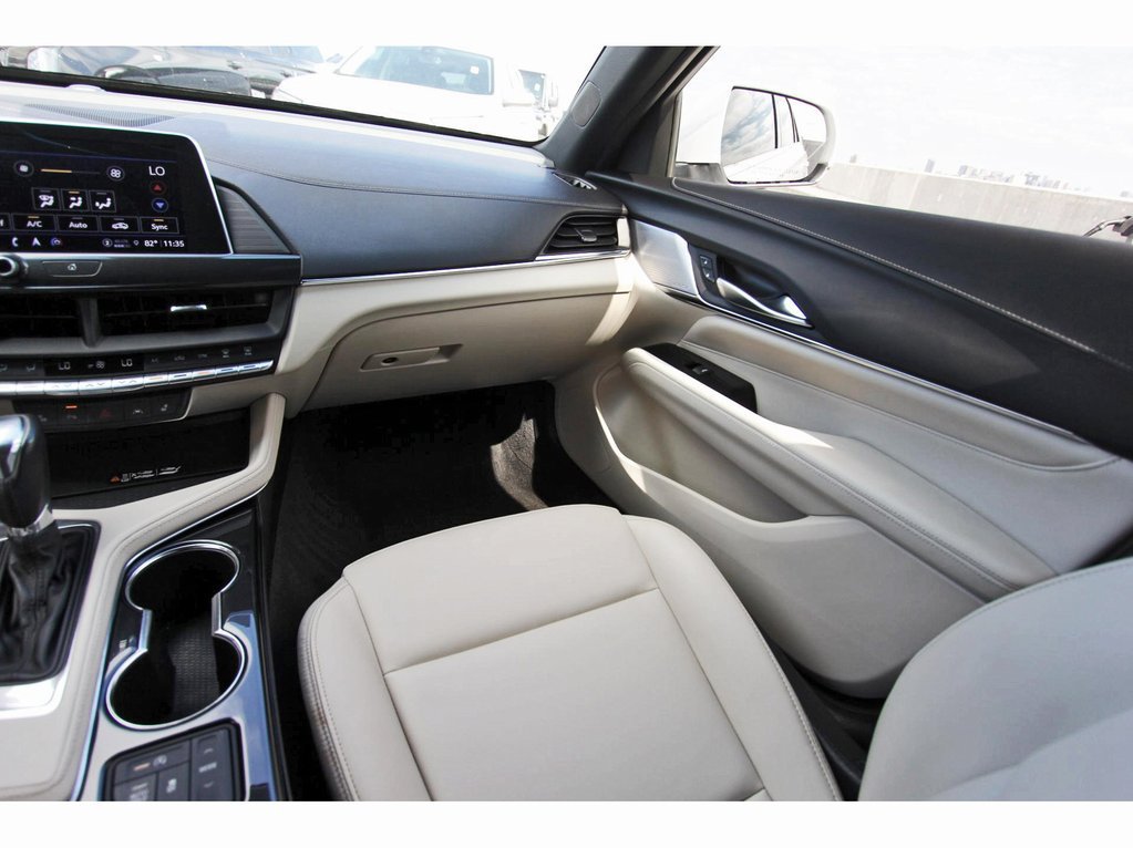 Used 2024 Cadillac CT4 Luxury w/ Sun And Sound Package RWD image 10
