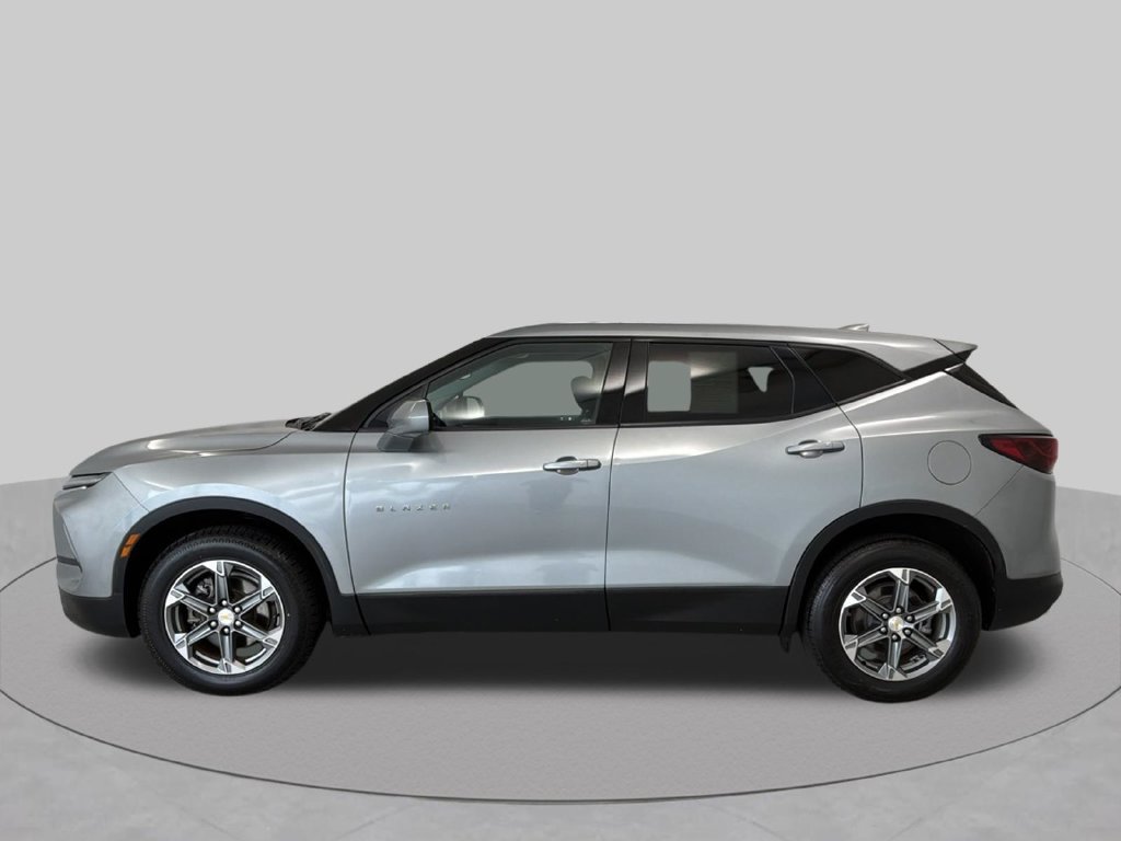 Used 2023 Chevrolet Blazer LT w/ Driver Confidence Package AWD/4WD image 5