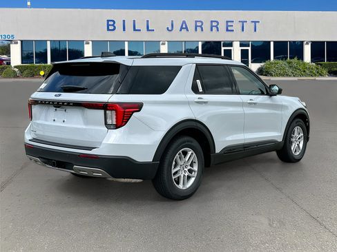 New 2026 Ford Explorer Active w/ Active Comfort Package RWD image 4